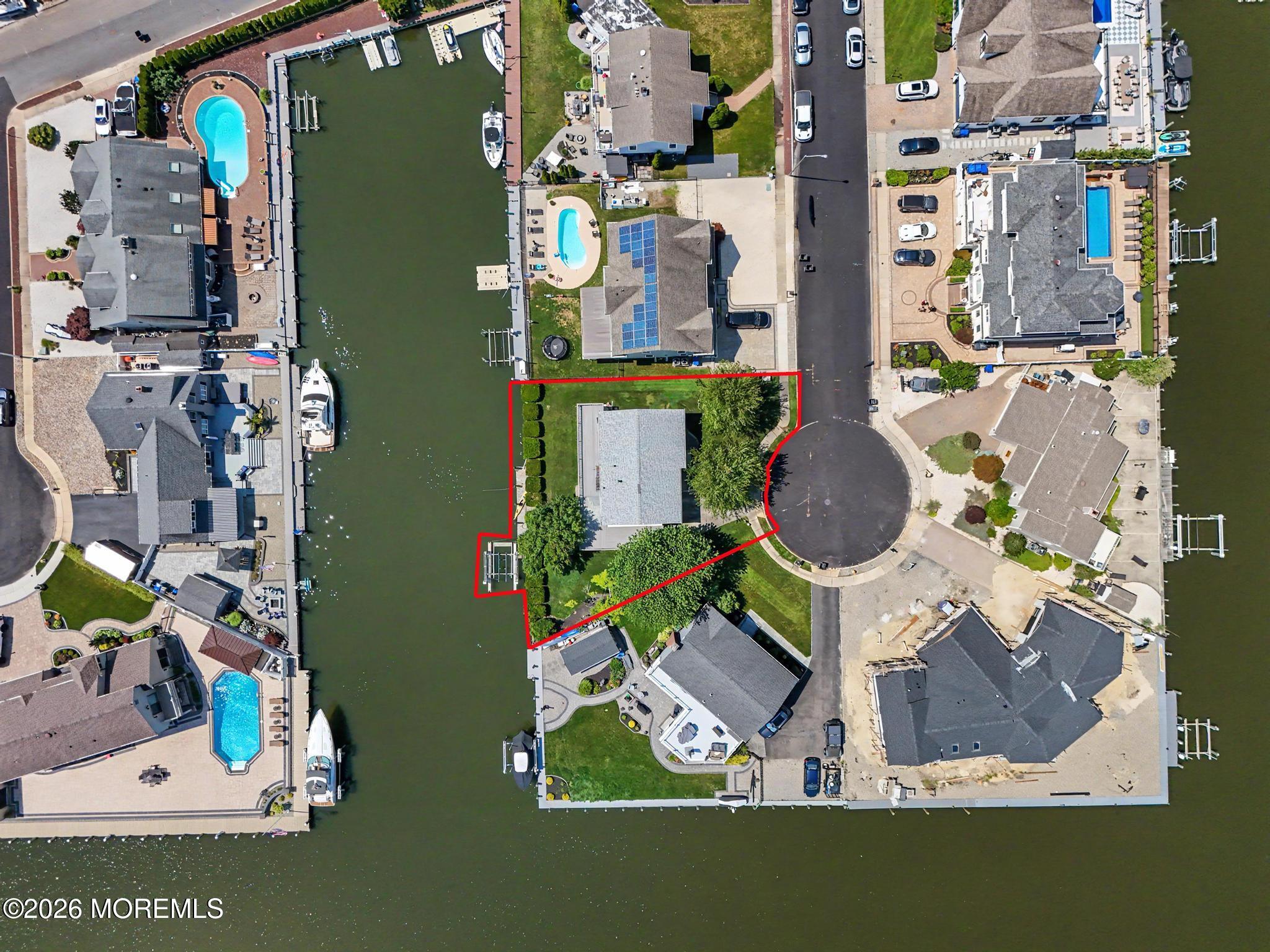 33 Freeman Court Toms River NJ 08753