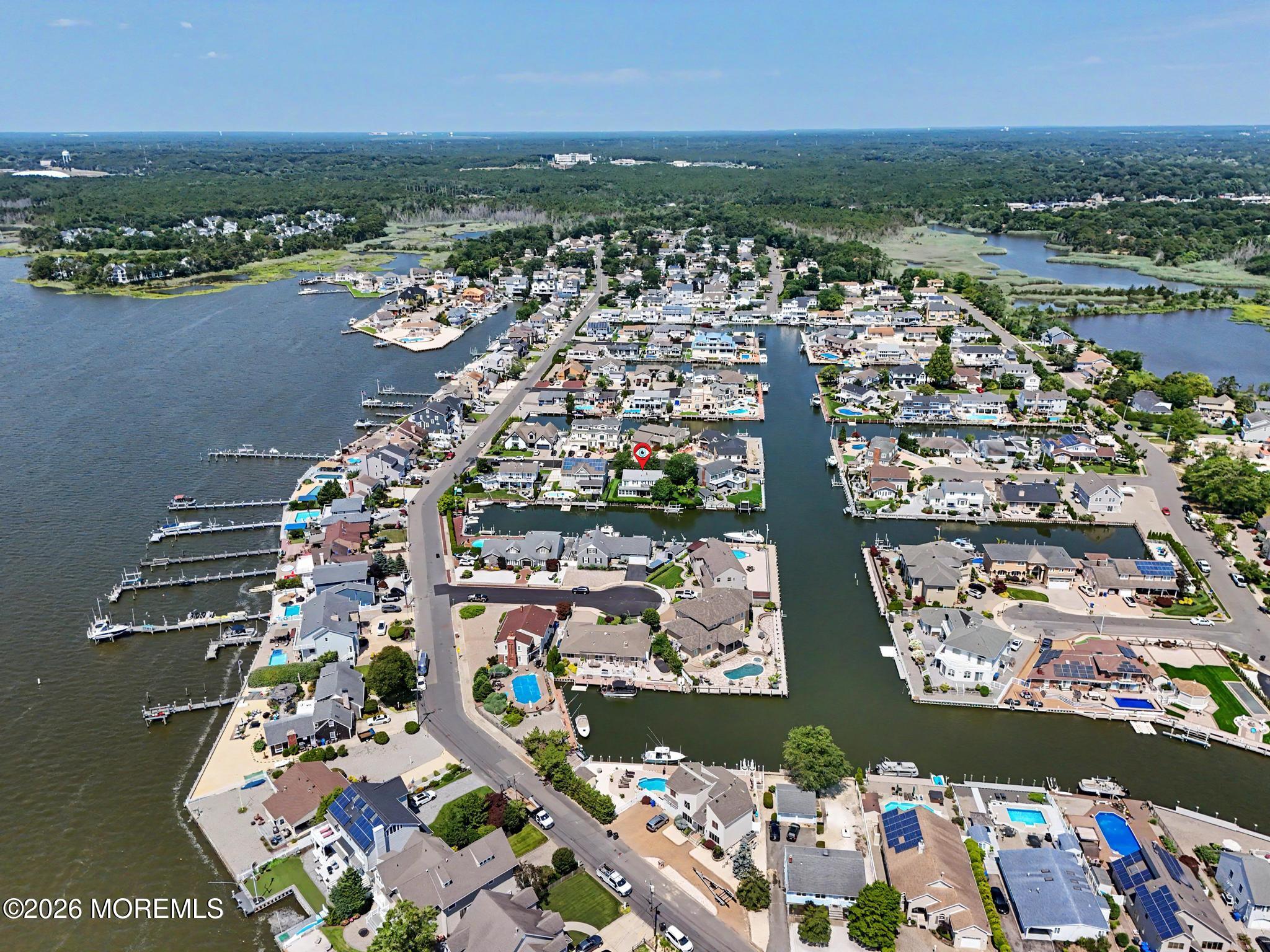 33 Freeman Court Toms River NJ 08753