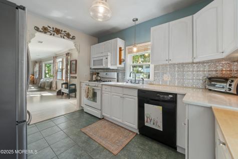 315 Tudor Avenue Pine Beach NJ 08741