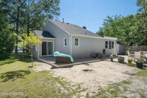 315 Tudor Avenue Pine Beach NJ 08741