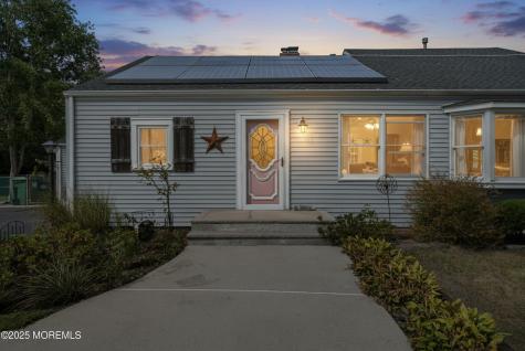 315 Tudor Avenue Pine Beach NJ 08741