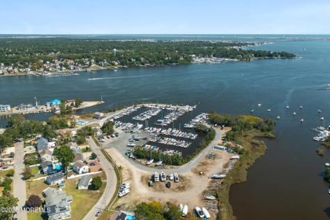315 Tudor Avenue Pine Beach NJ 08741