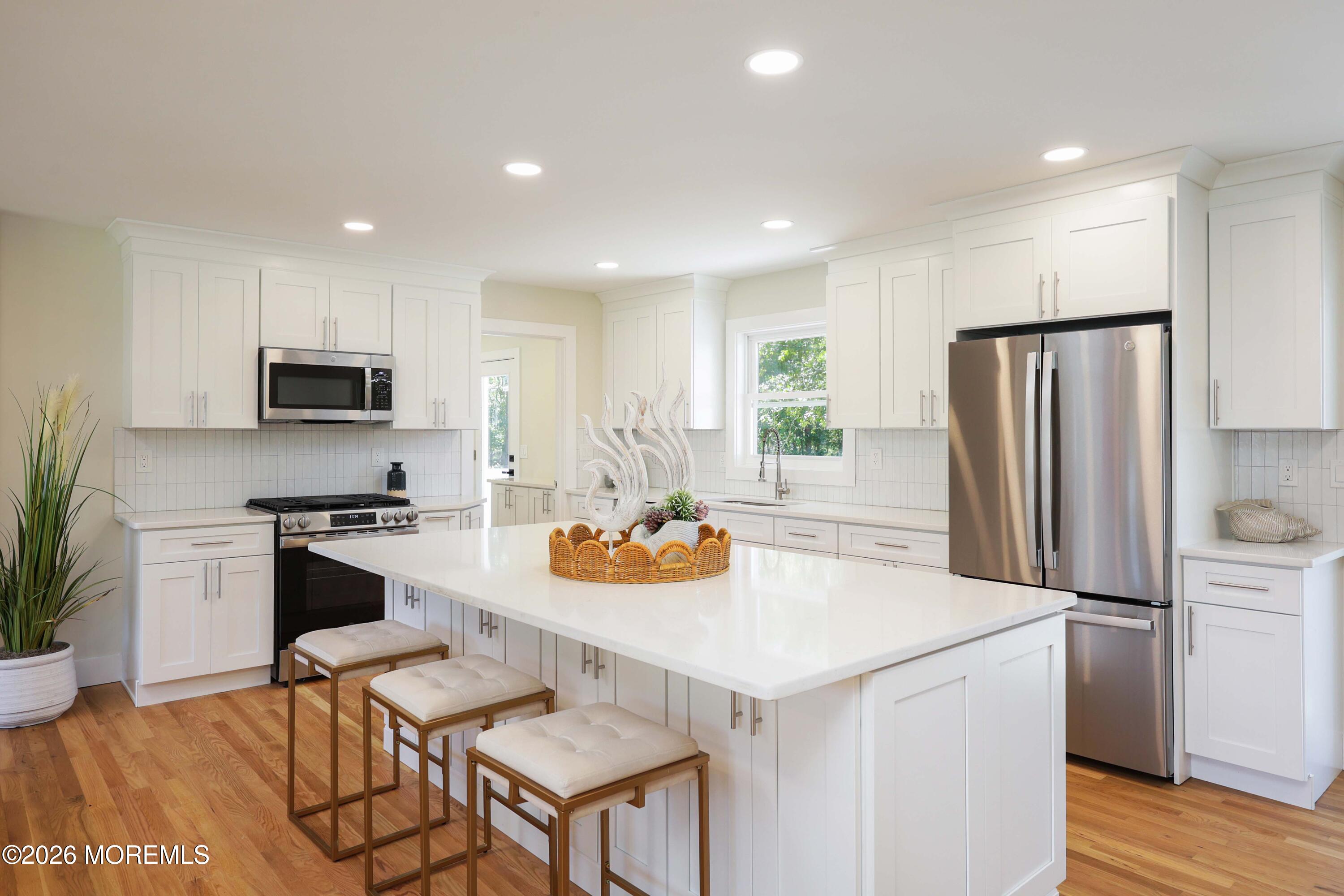15 Walnut Street Beachwood NJ 08722
