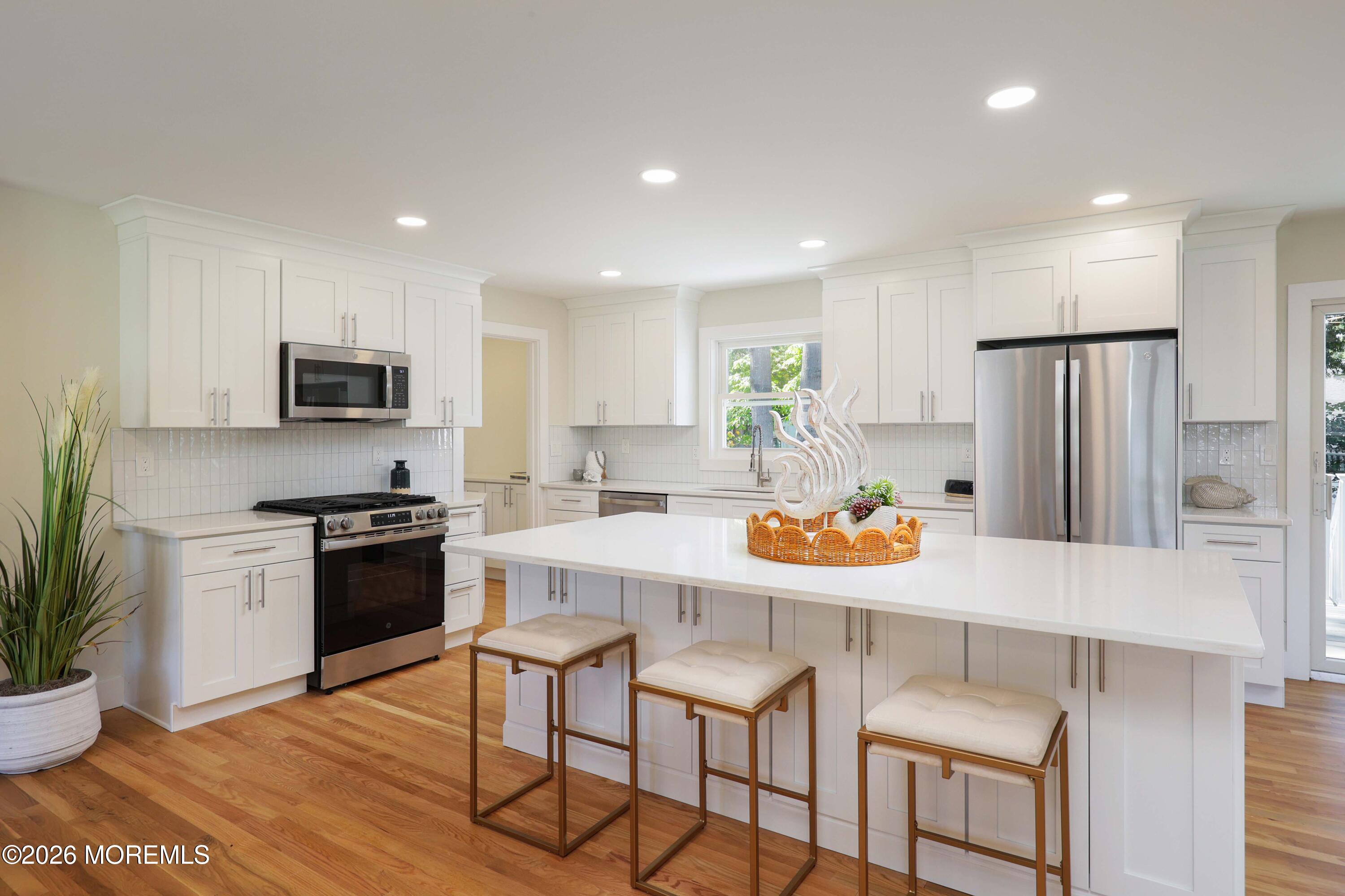 15 Walnut Street Beachwood NJ 08722