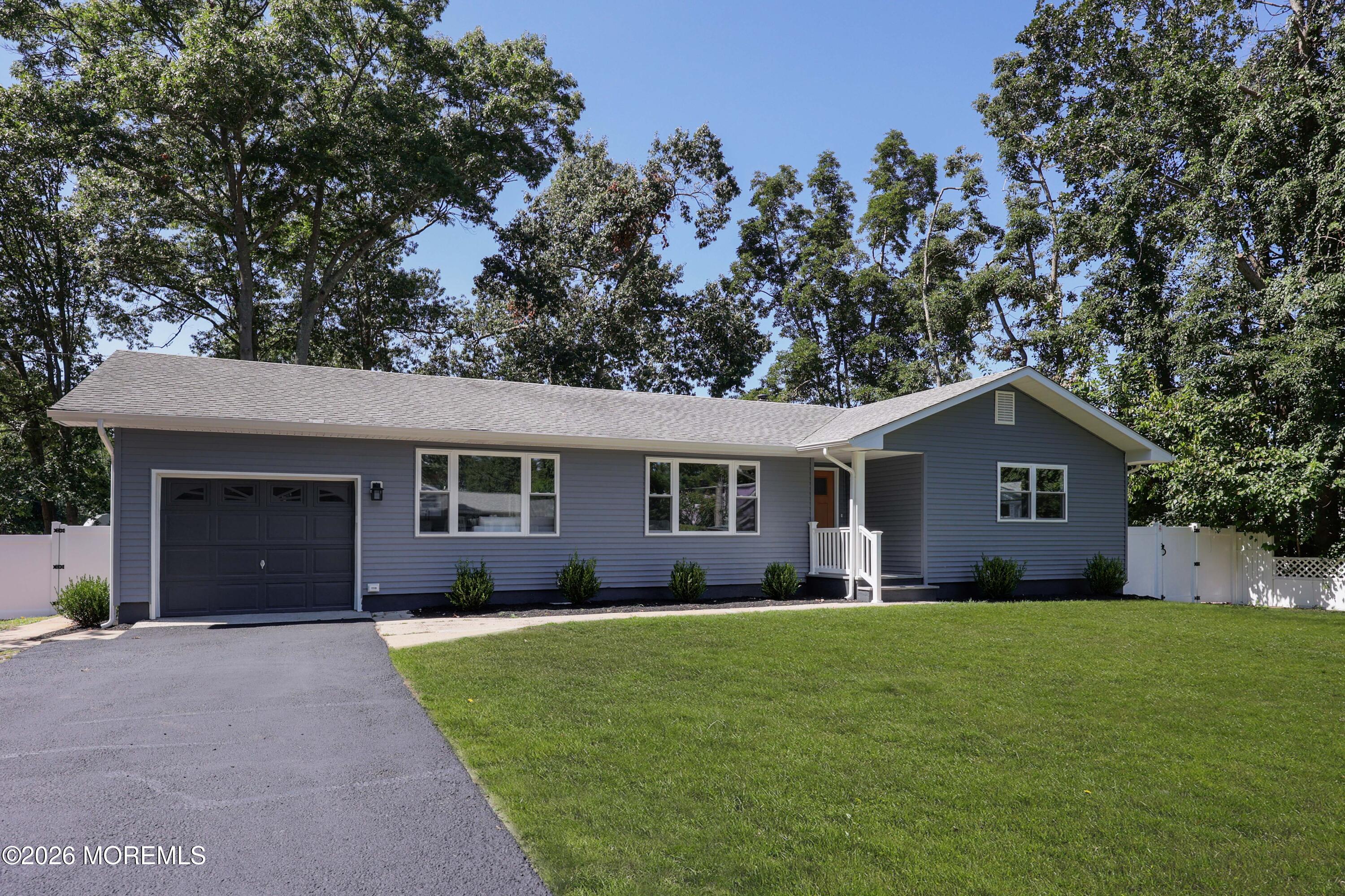 15 Walnut Street Beachwood NJ 08722