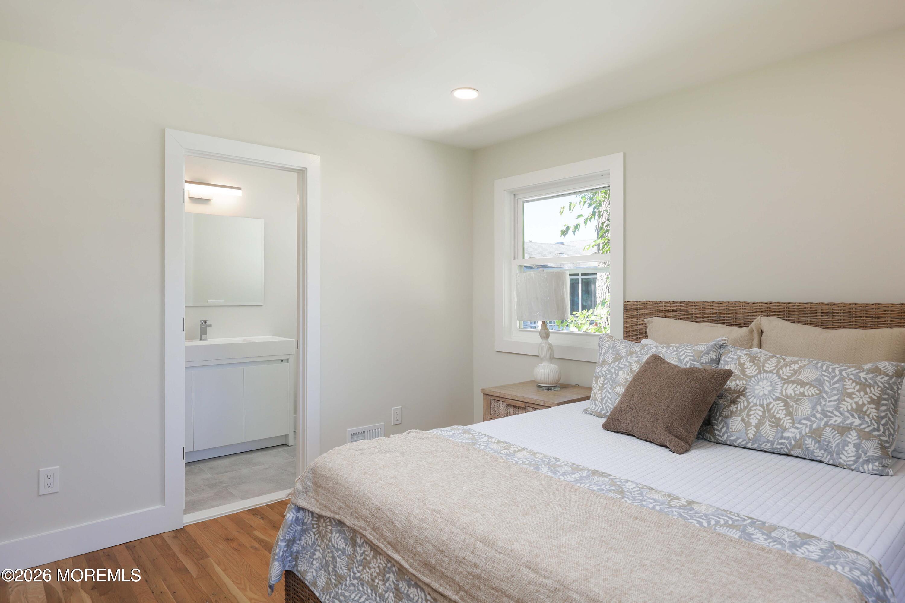 15 Walnut Street Beachwood NJ 08722