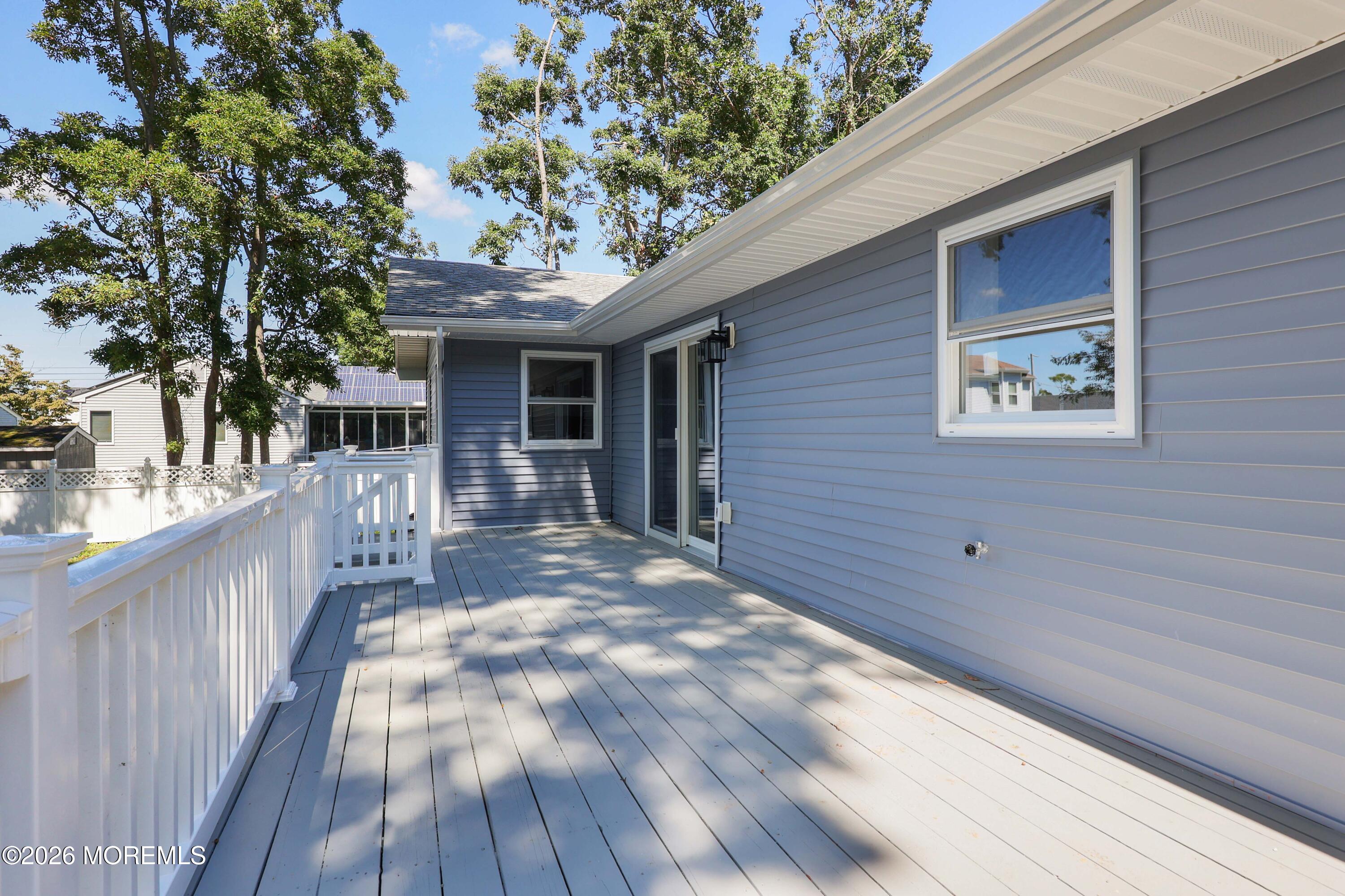 15 Walnut Street Beachwood NJ 08722