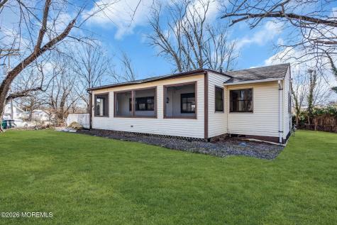 23 Tilton Avenue Toms River NJ 08757