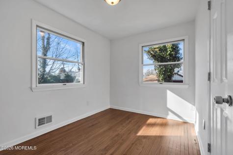 23 Tilton Avenue Toms River NJ 08757