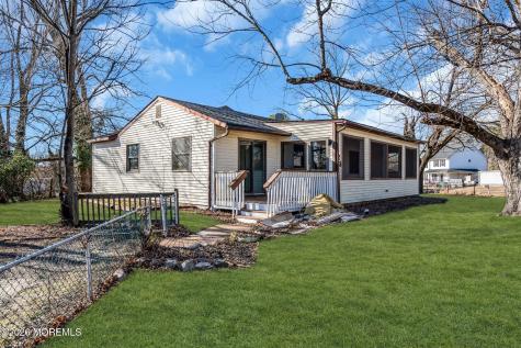 23 Tilton Avenue Toms River NJ 08757
