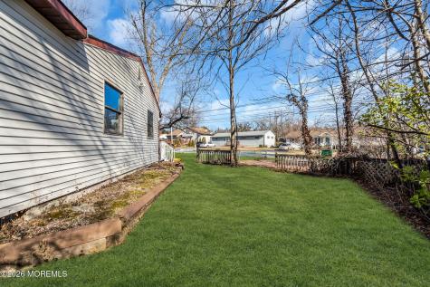 23 Tilton Avenue Toms River NJ 08757