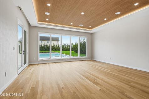 284 Norgrove Place Long Branch NJ 07740