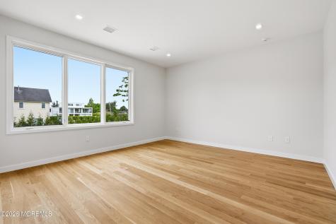 284 Norgrove Place Long Branch NJ 07740