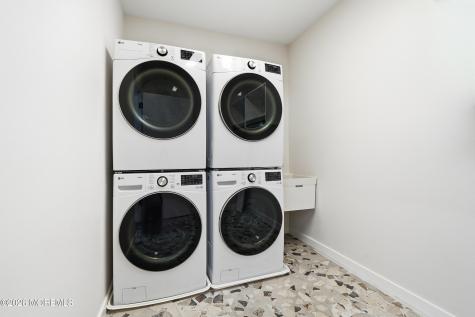 284 Norgrove Place Long Branch NJ 07740