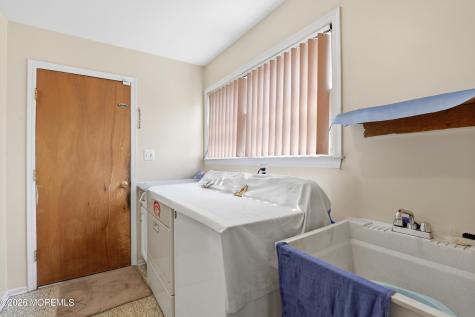 40 La Valencia Road Old Bridge NJ 08857