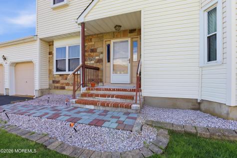 40 La Valencia Road Old Bridge NJ 08857