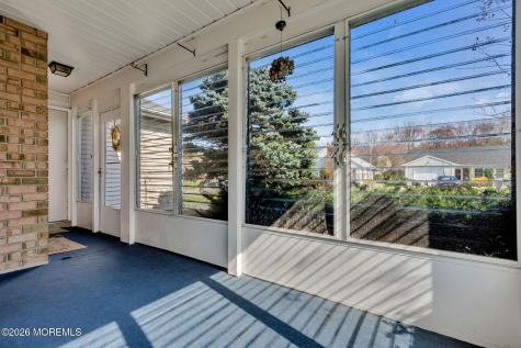18 Leighton Lane Manchester NJ 08759