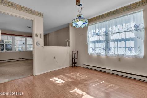 18 Leighton Lane Manchester NJ 08759