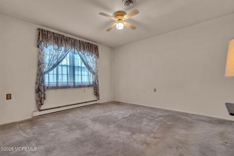 18 Leighton Lane Manchester NJ 08759