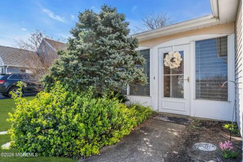 18 Leighton Lane Manchester NJ 08759