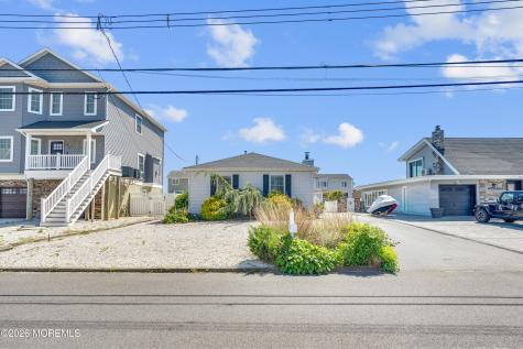 323 Stephan Avenue Toms River NJ 08753