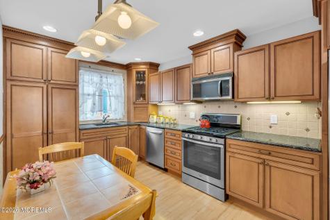 16 Tivoli Street Toms River NJ 08757