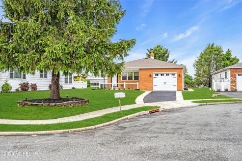 8 Rio Court Toms River NJ 08757