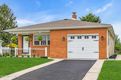 8 Rio Court Toms River NJ 08757