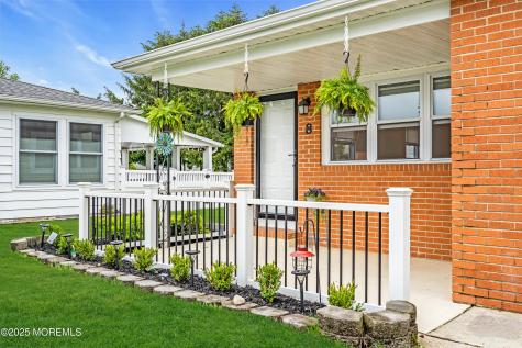 8 Rio Court Toms River NJ 08757