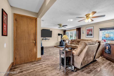 73 Dahlia Lane Toms River NJ 08753