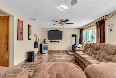 73 Dahlia Lane Toms River NJ 08753