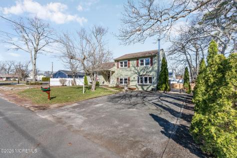 73 Dahlia Lane Toms River NJ 08753
