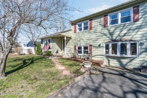73 Dahlia Lane Toms River NJ 08753