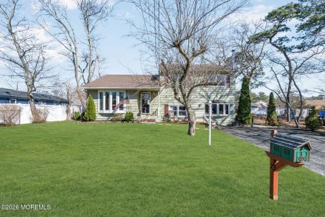 73 Dahlia Lane Toms River NJ 08753