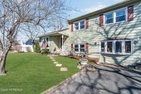 73 Dahlia Lane Toms River NJ 08753