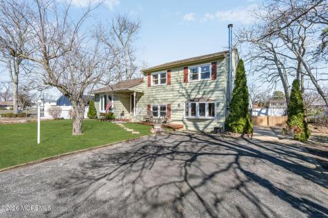 73 Dahlia Lane Toms River NJ 08753