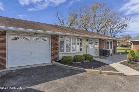 329A Dorchester Drive Lakewood NJ 08701