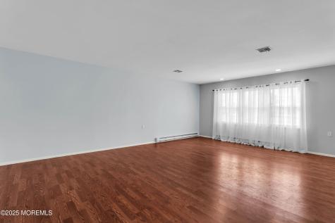 329A Dorchester Drive Lakewood NJ 08701