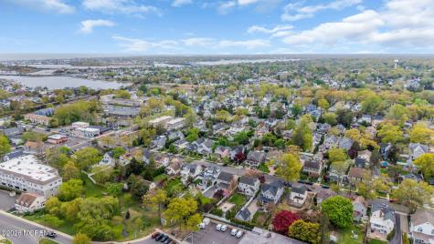 54 Curtis Avenue Manasquan NJ 08736