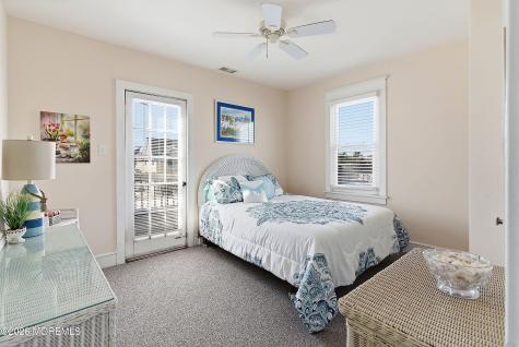 23 5th Street Beach Haven NJ 08008