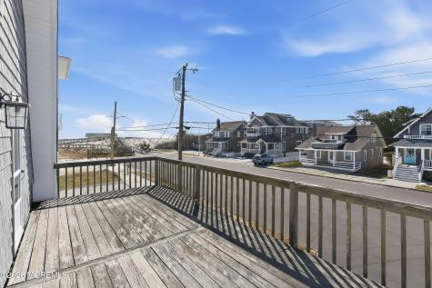 23 5th Street Beach Haven NJ 08008