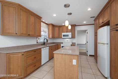 304 Schoolhouse Road Monroe NJ 08831