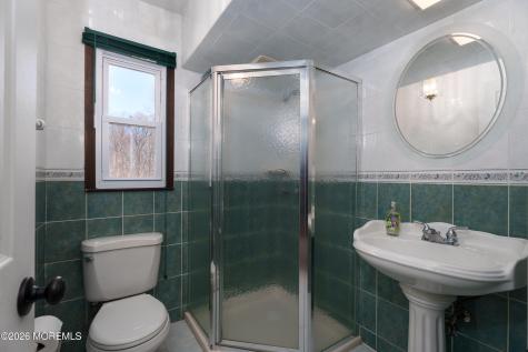 304 Schoolhouse Road Monroe NJ 08831