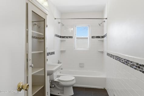 90 Birch Drive Shrewsbury Boro NJ 07702