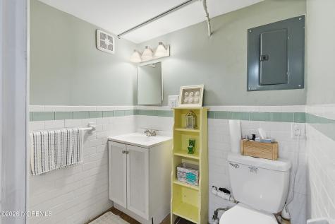90 Birch Drive Shrewsbury Boro NJ 07702