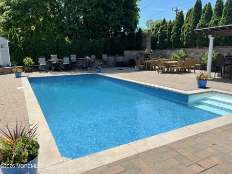 90 Birch Drive Shrewsbury Boro NJ 07702