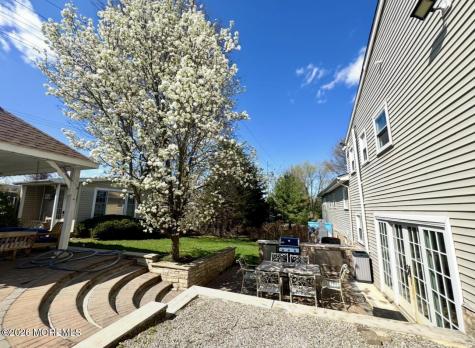90 Birch Drive Shrewsbury Boro NJ 07702