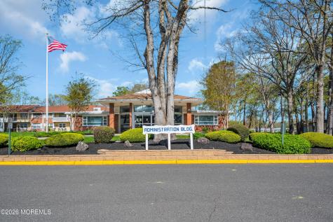 651B Plymouth Drive Lakewood NJ 08701