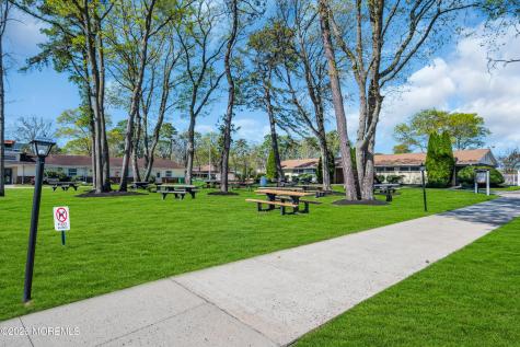651B Plymouth Drive Lakewood NJ 08701