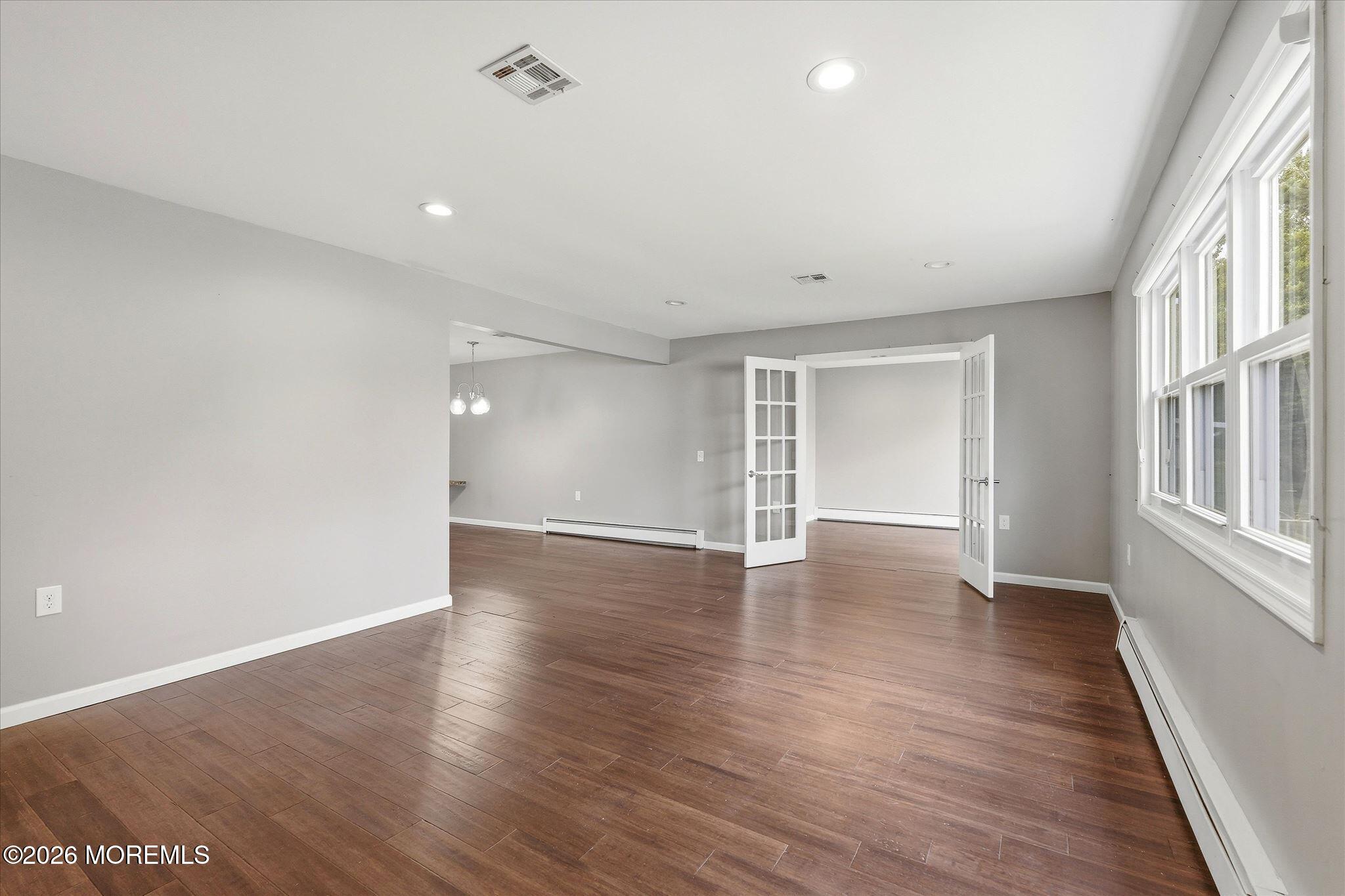 298 Costa Mesa Drive Toms River NJ 08757